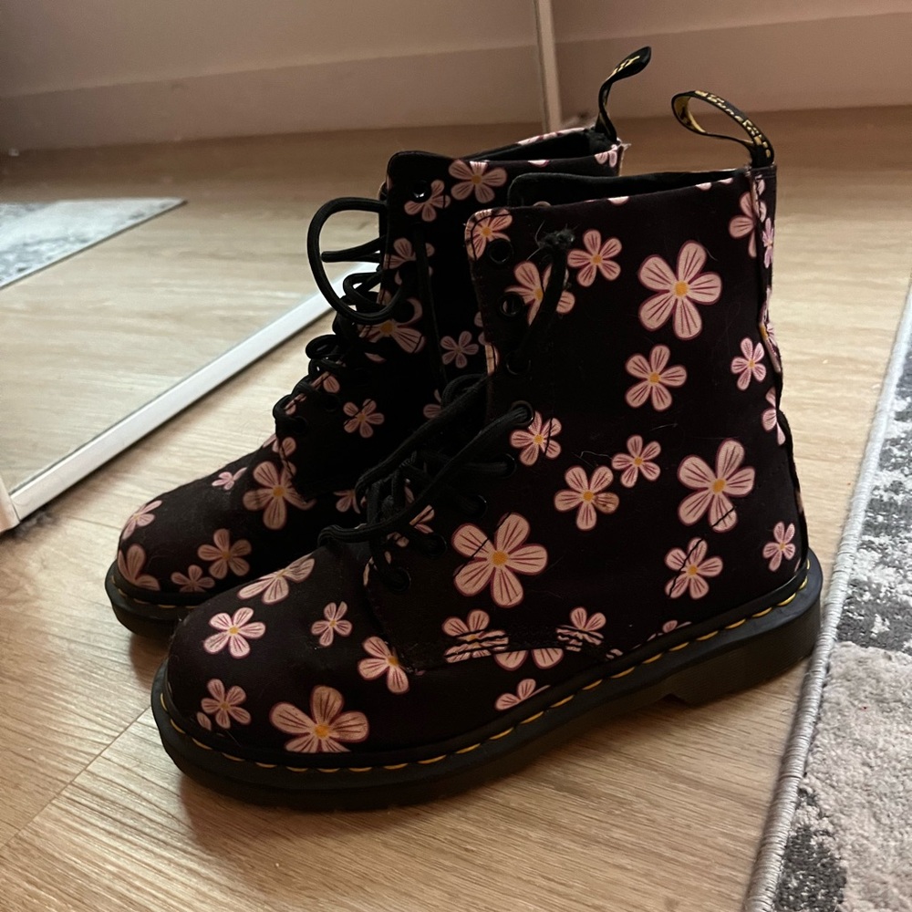 pink and black flower dr martens size 8